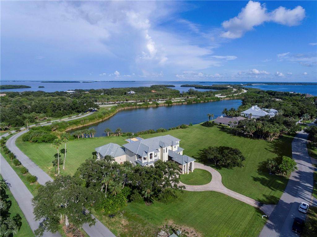 1906 Oceanview Drive - Photo 1