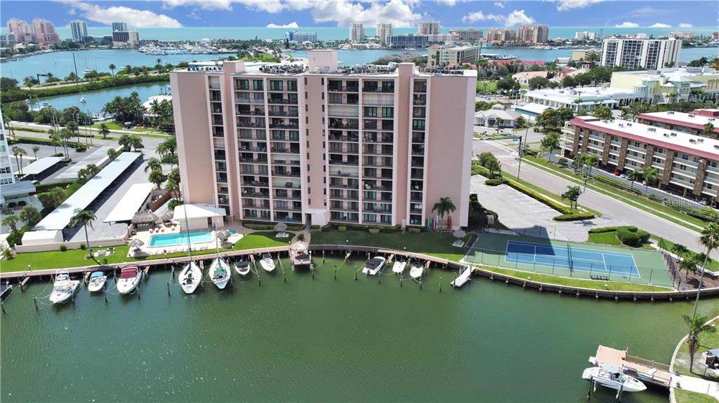 51 Island Way - Photo 1