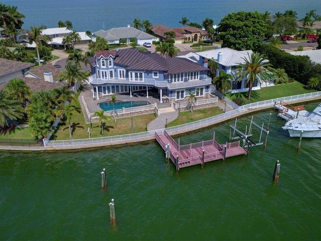 886 Harbor Island - Photo 1