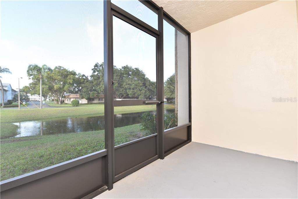 851 Maple Court - Photo 1