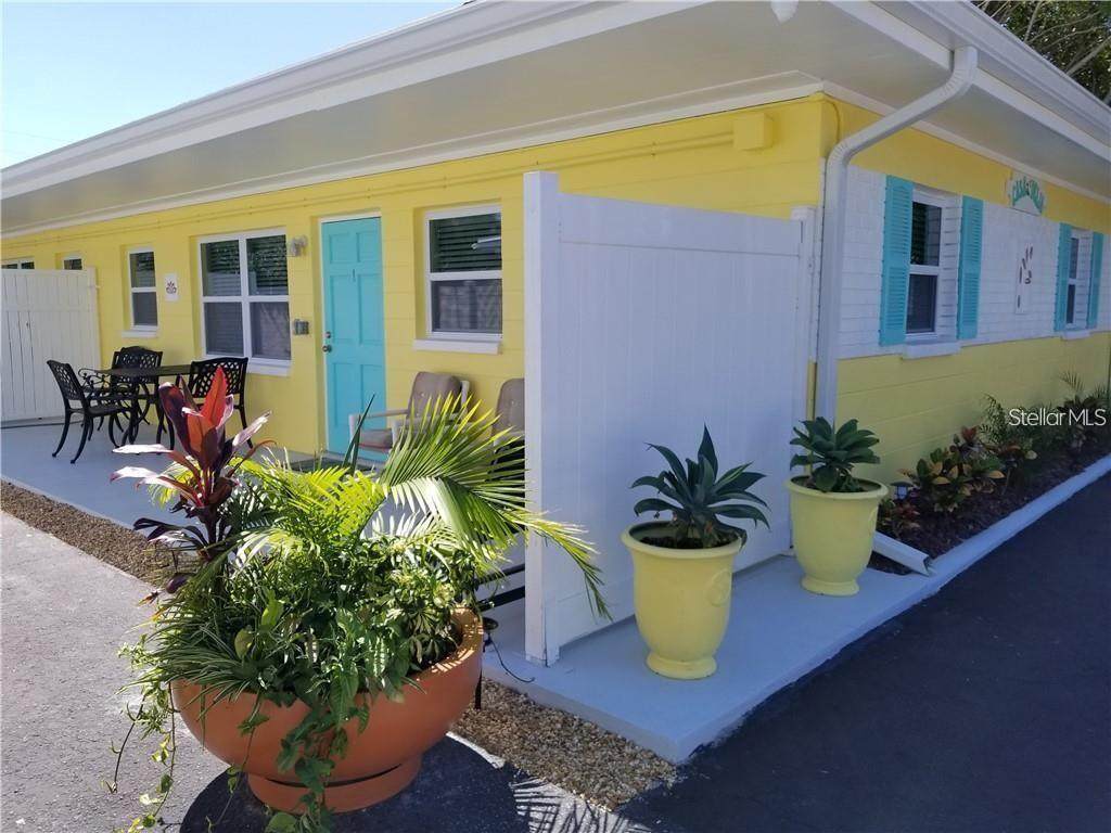 620 70TH Avenue - Photo 1