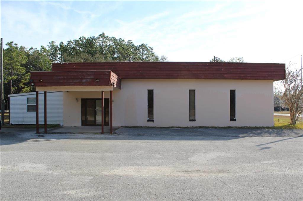 3975 Grover Cleveland Boulevard - Photo 1