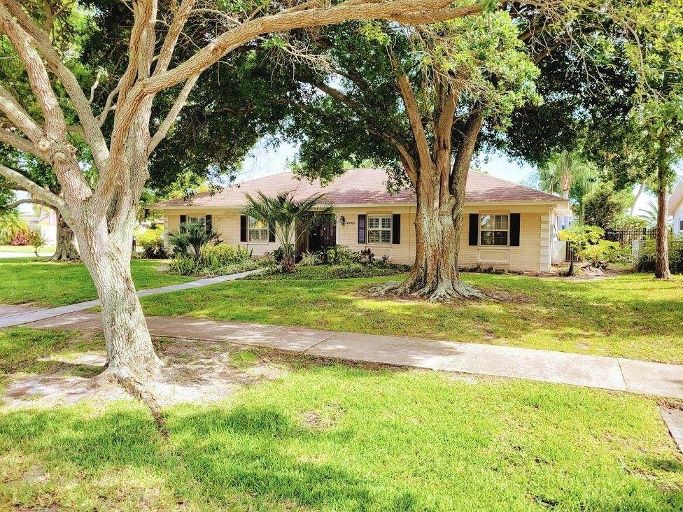 4002 Dana Shores Drive - Photo 1