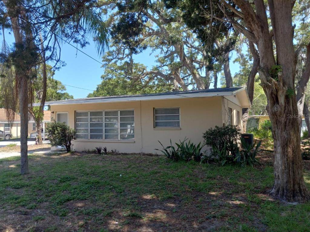 714 15TH Avenue - Photo 1