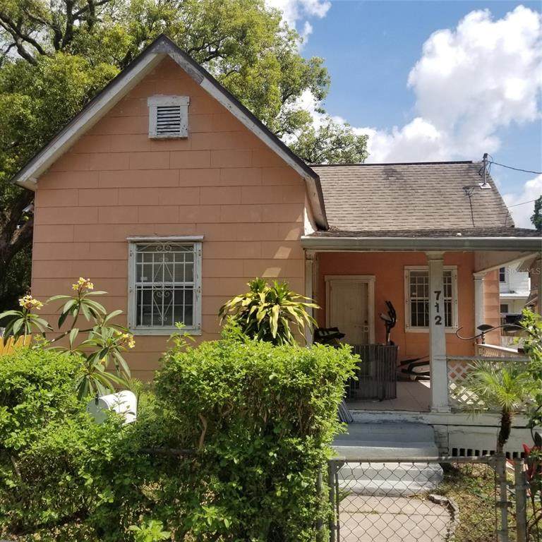 712 Forest Avenue - Photo 1