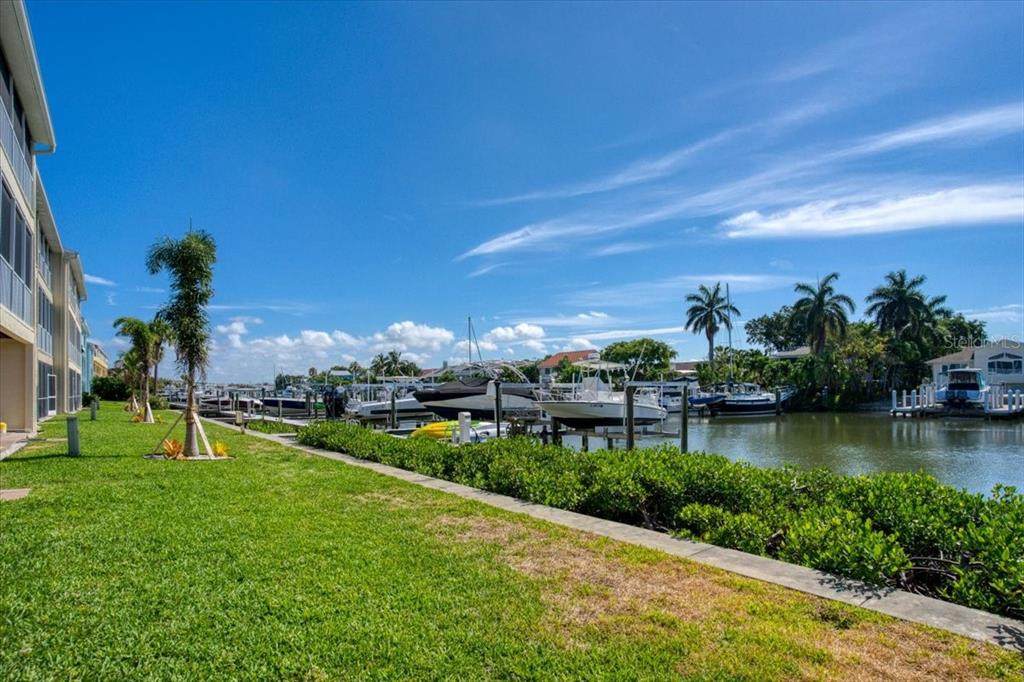 1109 Pinellas Bayway - Photo 1