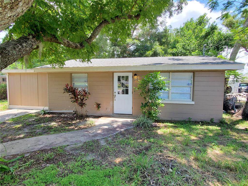 995 34TH Street - Photo 1