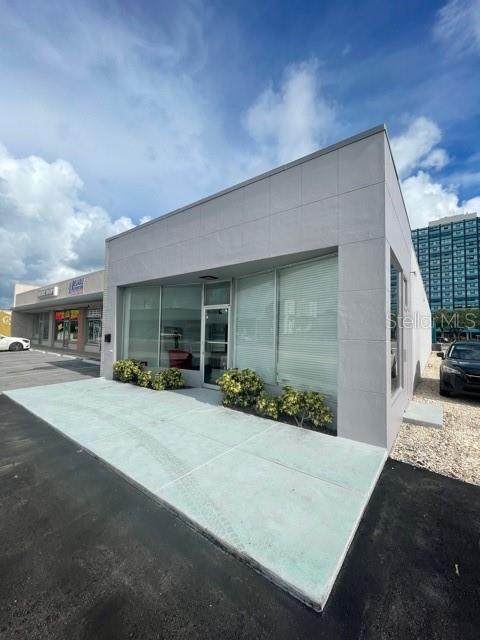 805 Court Street - Photo 1