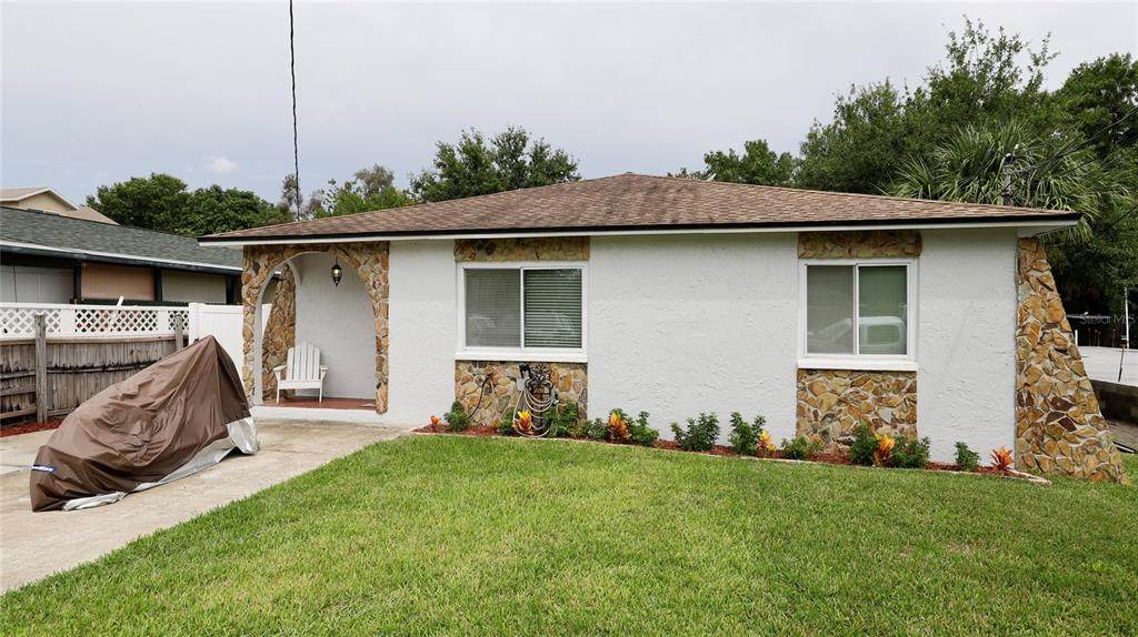6619 Interbay Boulevard - Photo 1