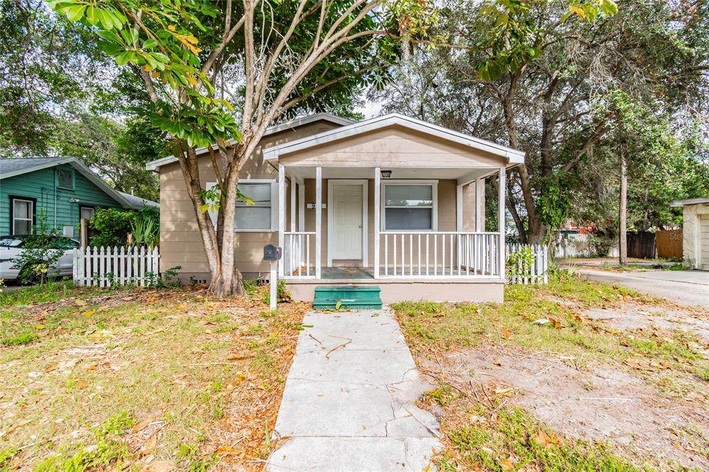 911 James Avenue - Photo 1