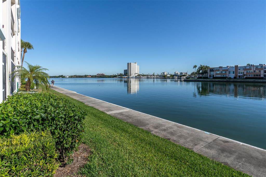 7645 Sun Island Drive - Photo 1