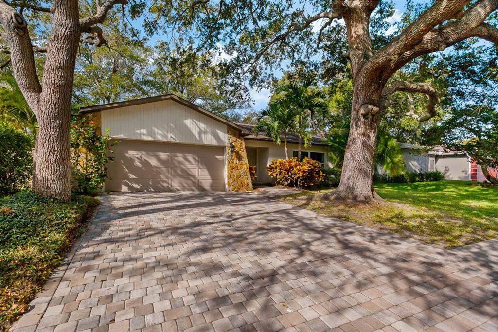 1420 Hales Hollow Drive - Photo 1