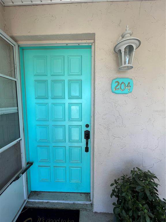 8101 Heatherwood Drive - Photo 1