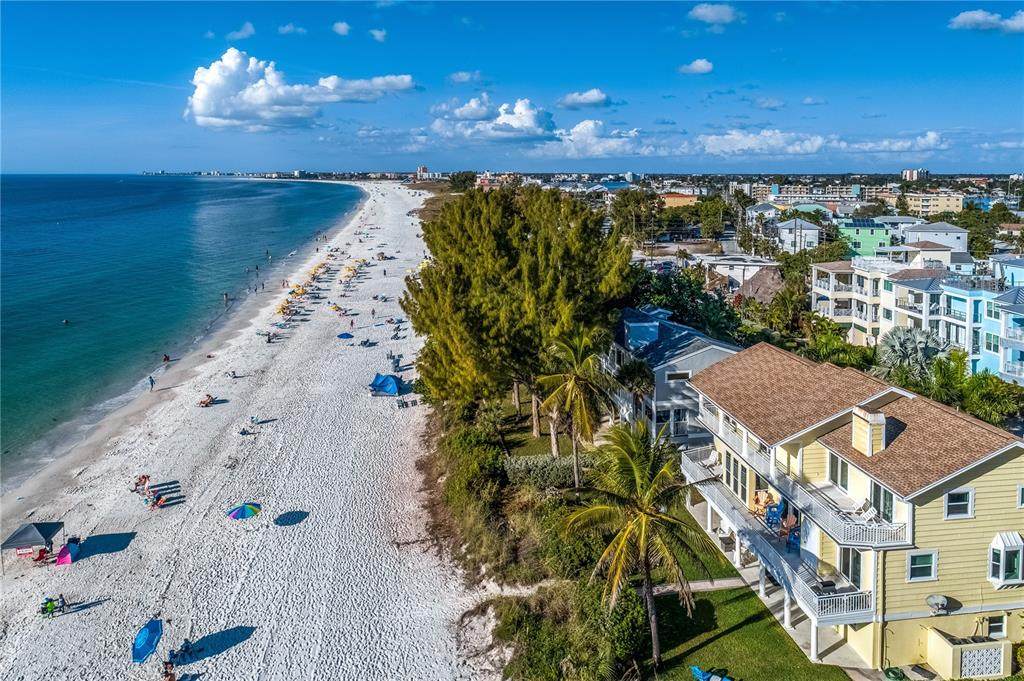 8706 Gulf Boulevard - Photo 1