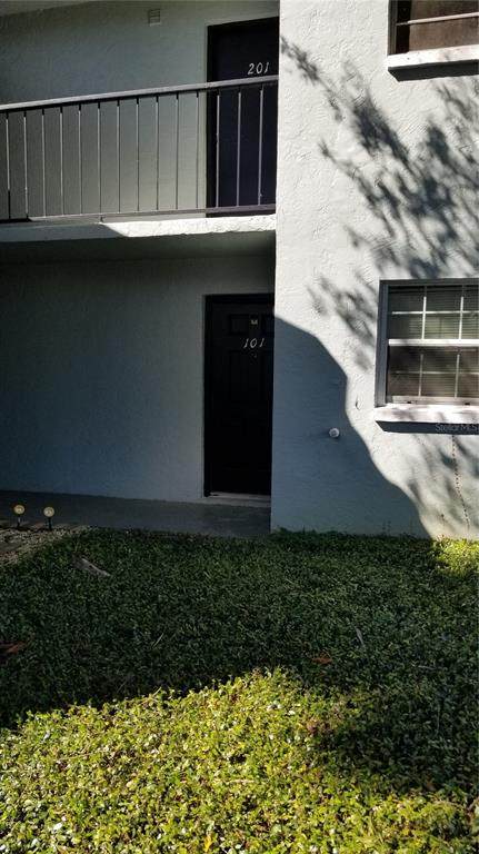 2835 Somerset Park Drive - Photo 1