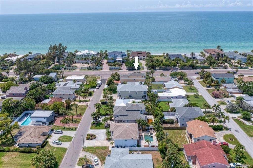 101 8TH Street - Photo 1