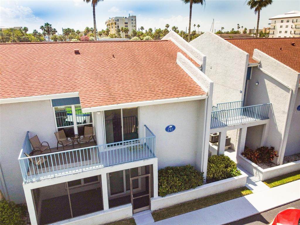 261 Medallion Blvd - Photo 1