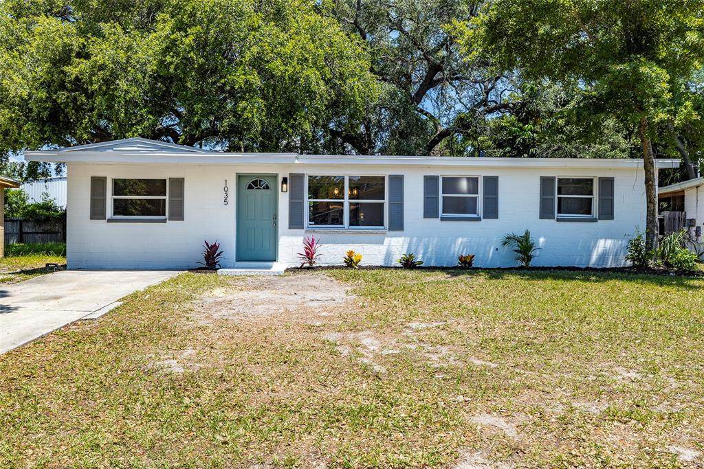 1035 7TH Street - Photo 1