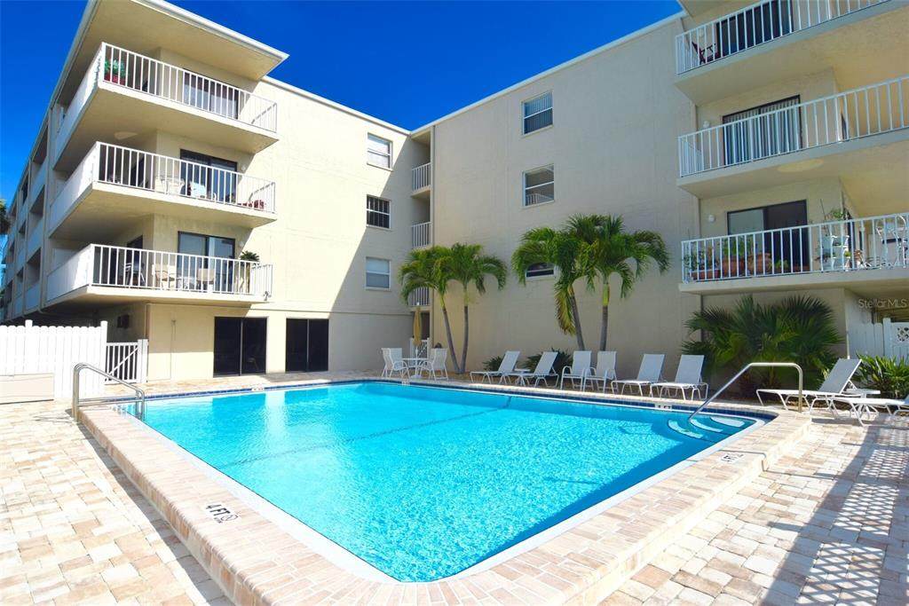 719 Pinellas Bayway - Photo 1
