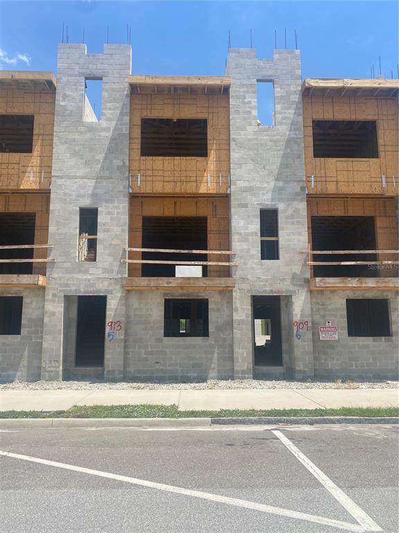 913 Arlington Avenue - Photo 1