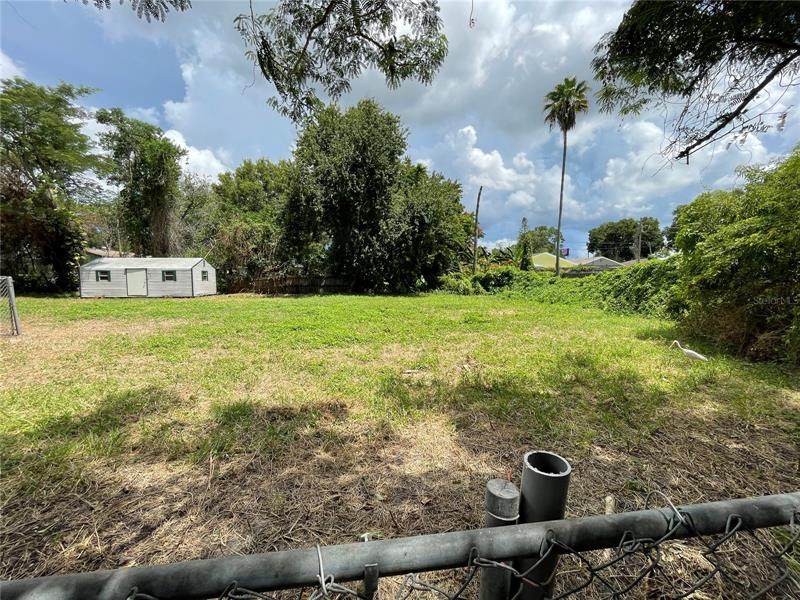 4111 52 Avenue - Photo 1