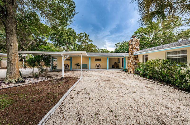 9400 93RD Street - Photo 1