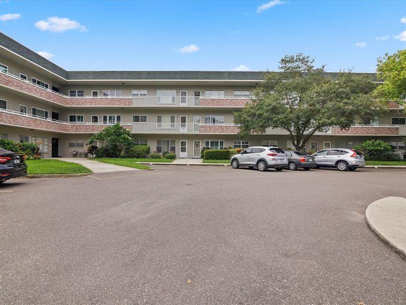 2427 Rhodesian Drive - Photo 1
