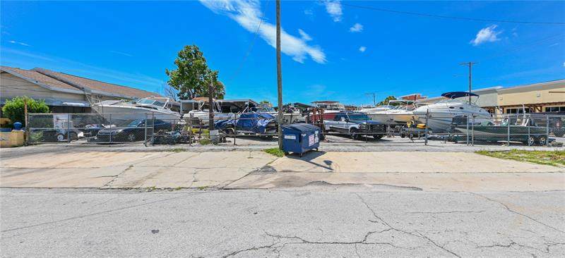 2324 Ivy Street - Photo 1
