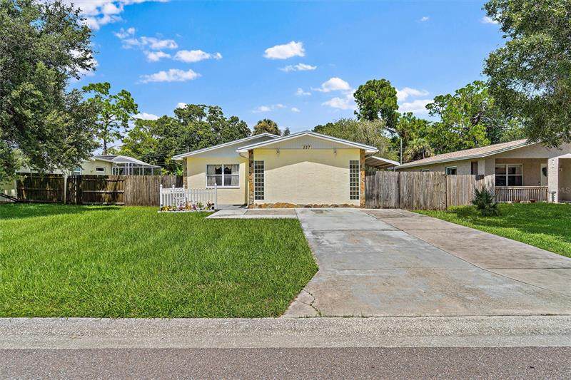 527 Glenoak Street - Photo 1