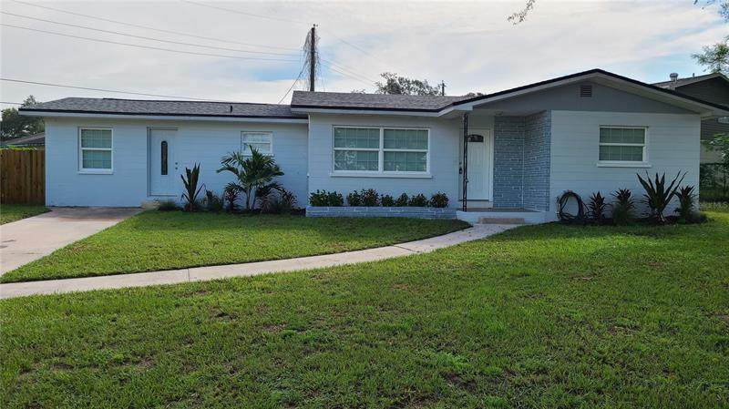 616 Lake Holloway Boulevard - Photo 1