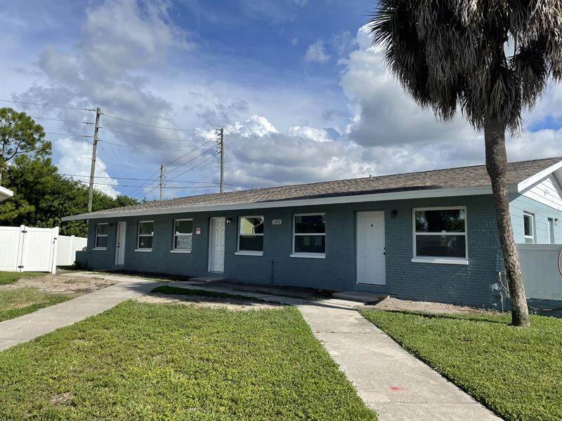 5202 Laurel Place - Photo 1