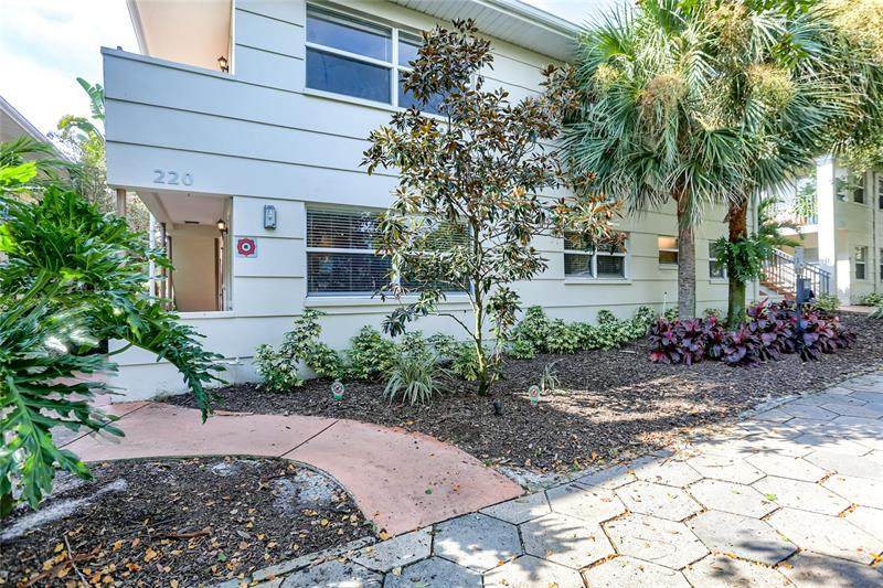 220 6TH Avenue - Photo 1