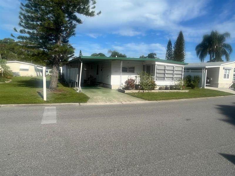 7001 142ND Avenue - Photo 1