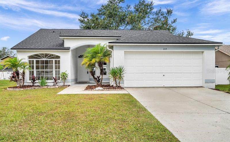 814 Sand Ridge Drive - Photo 1