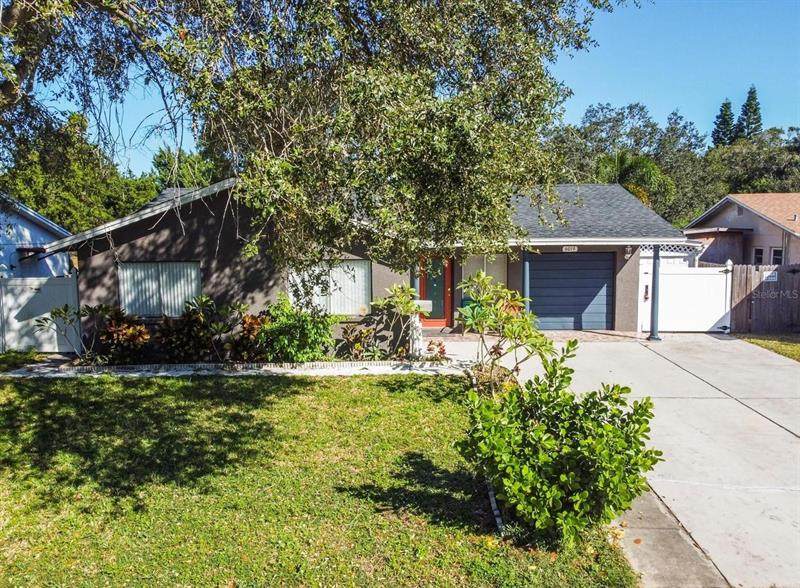 6019 99TH Avenue - Photo 1