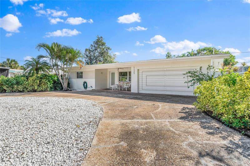 1125 Boca Ciega Isle Drive - Photo 1
