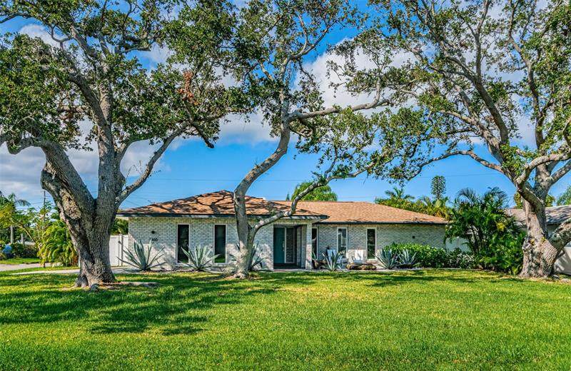 3900 Bayshore Boulevard - Photo 1