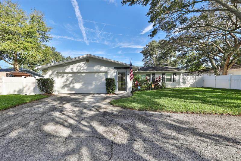 1646 Sunset Point Road - Photo 1