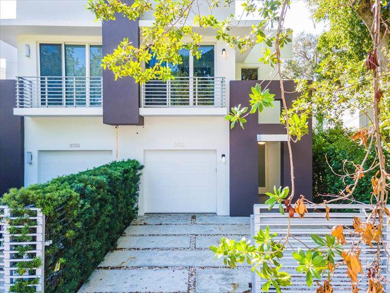 3052 Day Avenue - Photo 1