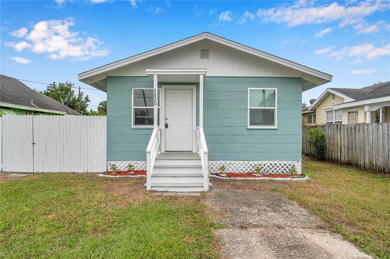 2820 42ND Avenue - Photo 1