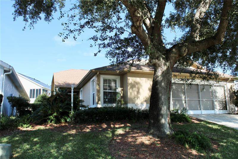 523 Larchmont Court - Photo 1