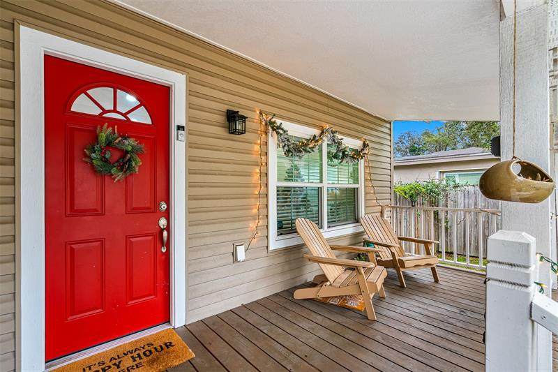 816 Pinellas Street - Photo 1