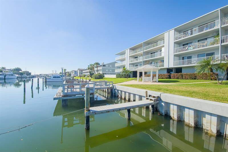 719 Pinellas Bayway - Photo 1