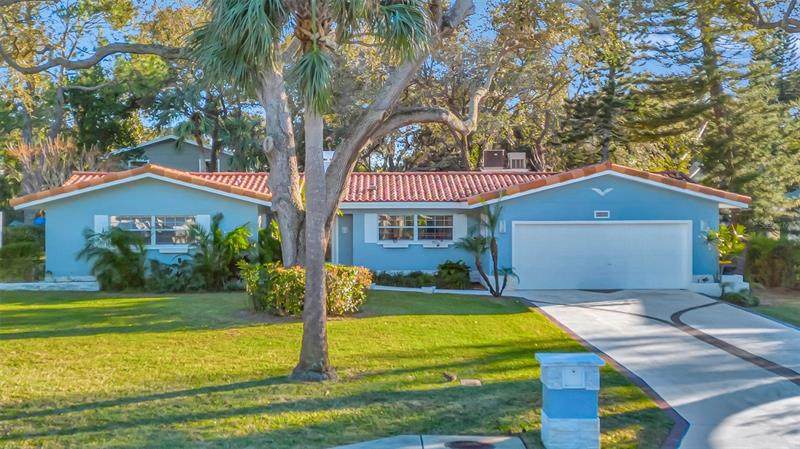 3086 Sunset Drive - Photo 1