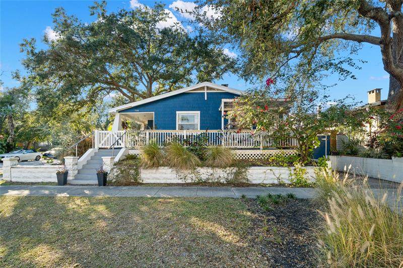 700 8TH Street - Photo 1