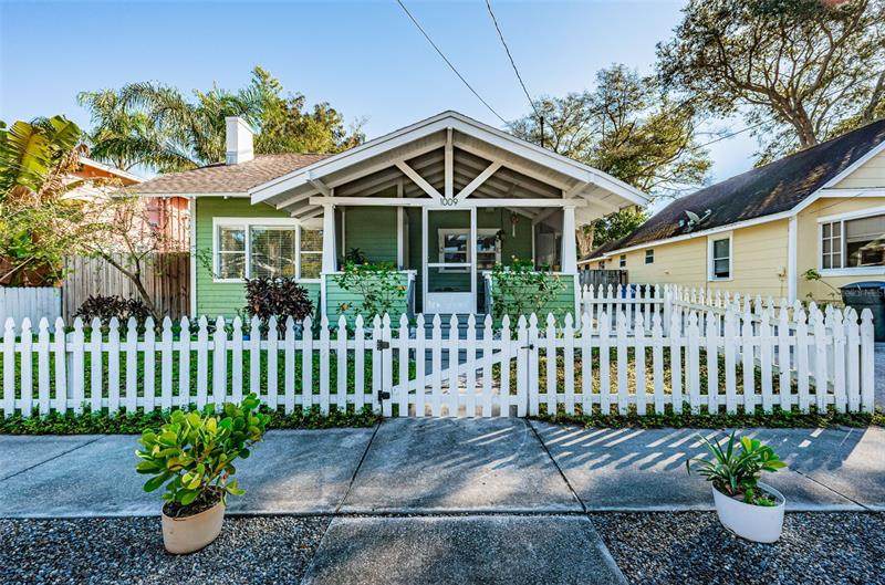 1009 8TH Street - Photo 1