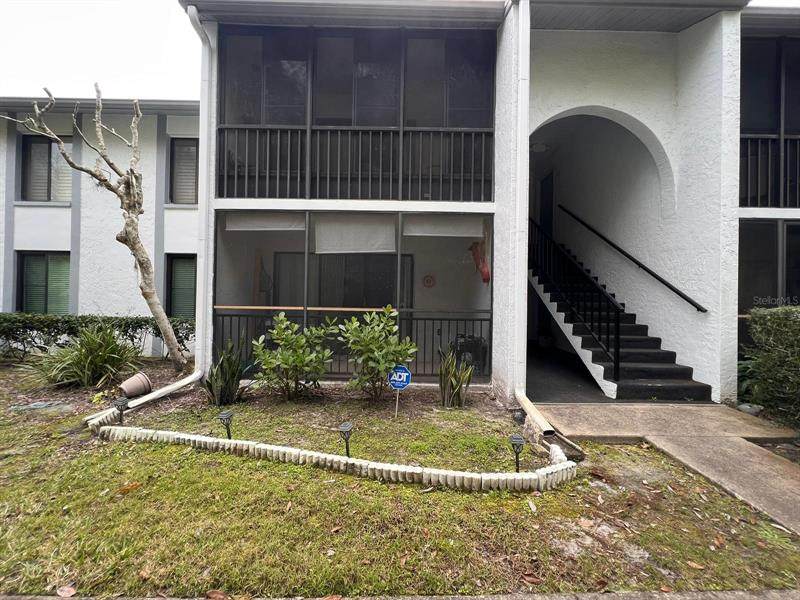 1290 Pine Ridge Cir E - Photo 1