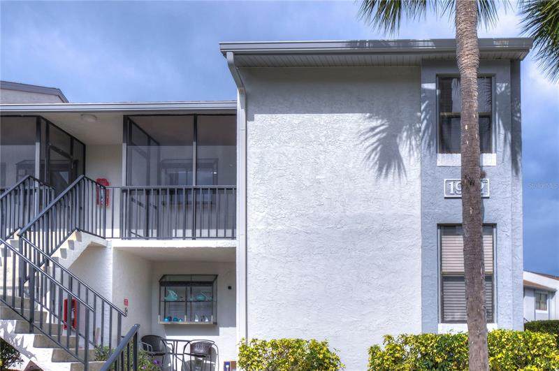 1952 Laughing Gull Lane - Photo 1