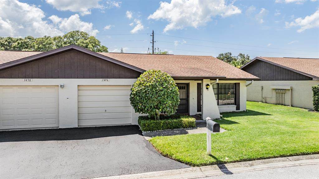 1496 King Drive - Photo 1