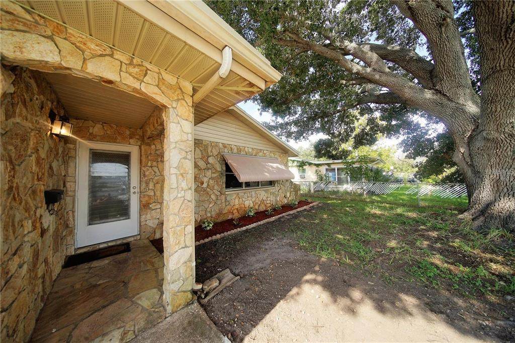 824 62ND Avenue - Photo 1